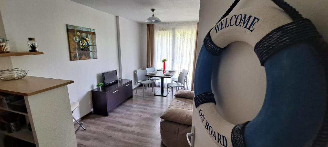 Le voilier. Honfleur T2 dans résidence avec piscine Équemauville Extérieur photo